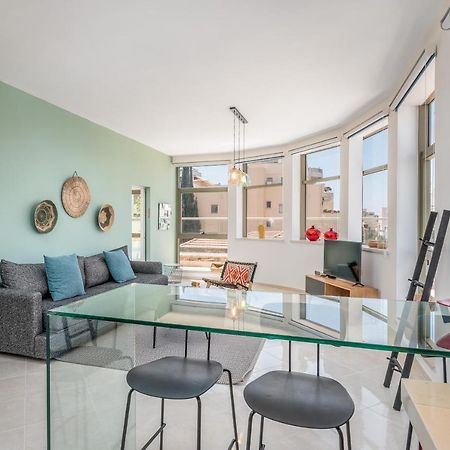 Superbe Apt Avec Terrasse Tres Proche De La Mer ! Tel Aviv Exterior photo